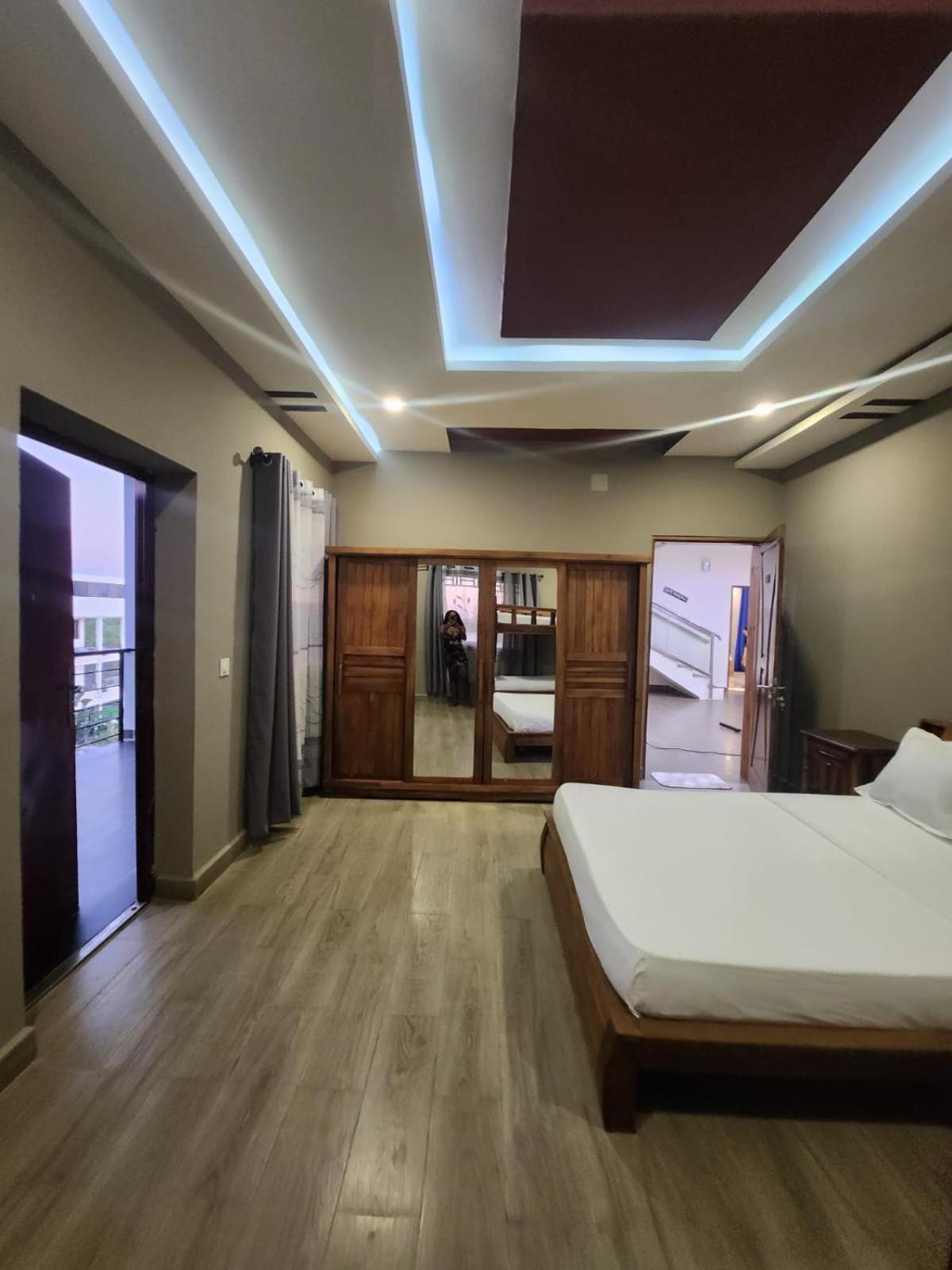 Ocean Heaven Hotel มาฮาจังกา ภายนอก รูปภาพ