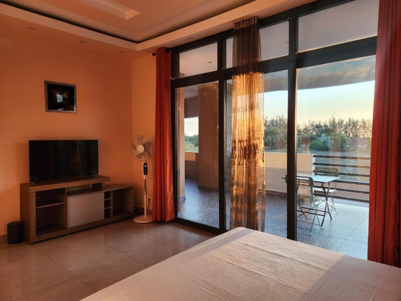 Ocean Heaven Hotel มาฮาจังกา ภายนอก รูปภาพ