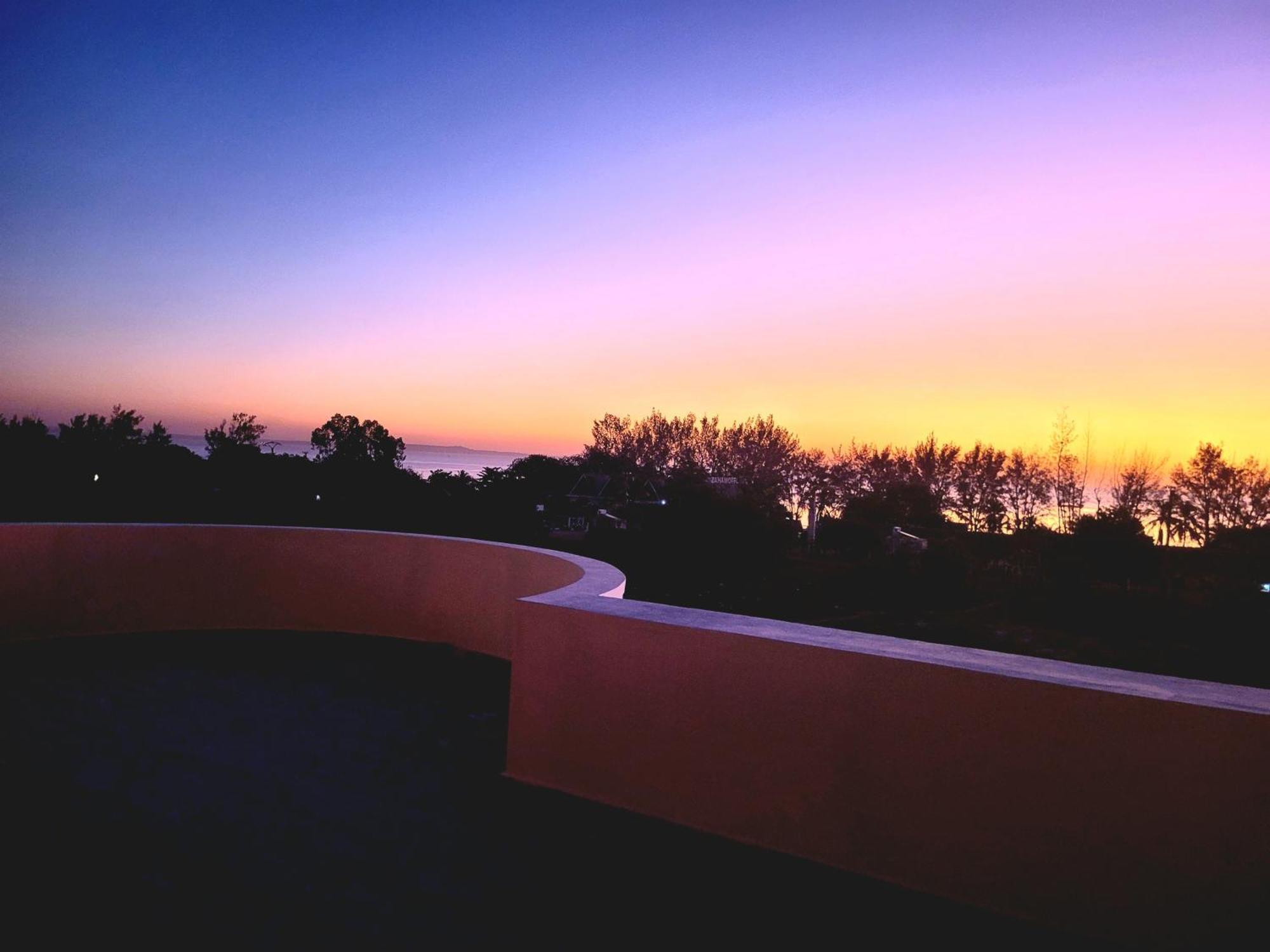 Ocean Heaven Hotel มาฮาจังกา ภายนอก รูปภาพ