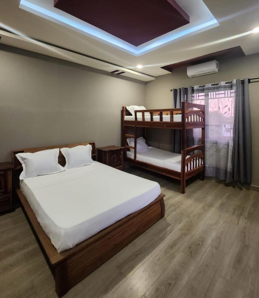 Ocean Heaven Hotel มาฮาจังกา ภายนอก รูปภาพ