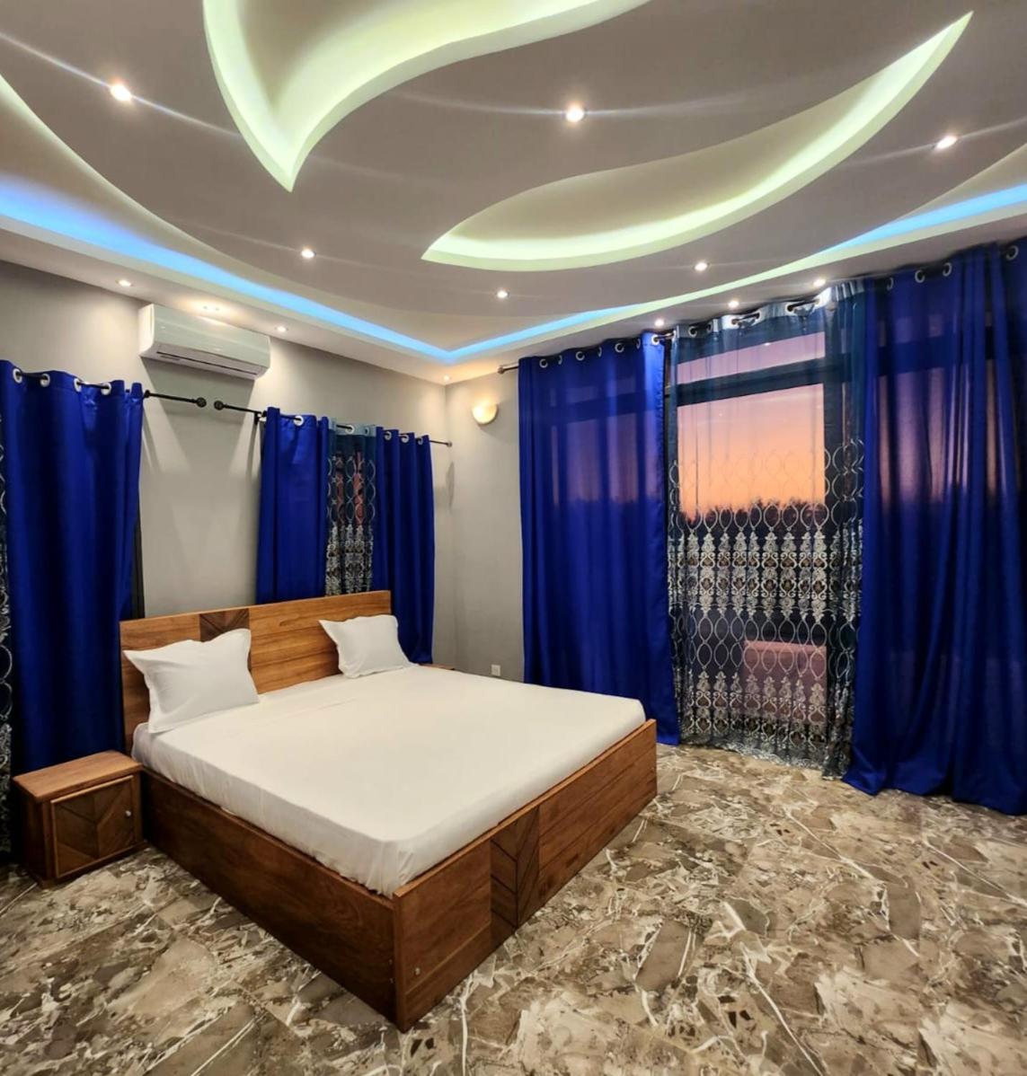 Ocean Heaven Hotel มาฮาจังกา ภายนอก รูปภาพ